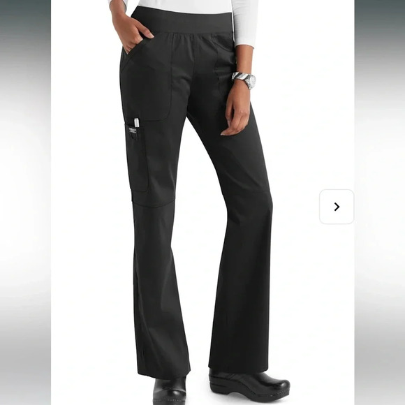 •Cherokee Scrub Set - Picture 2 of 15